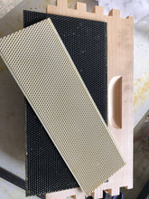 Load image into Gallery viewer, 10 count plastic wax coated foundations